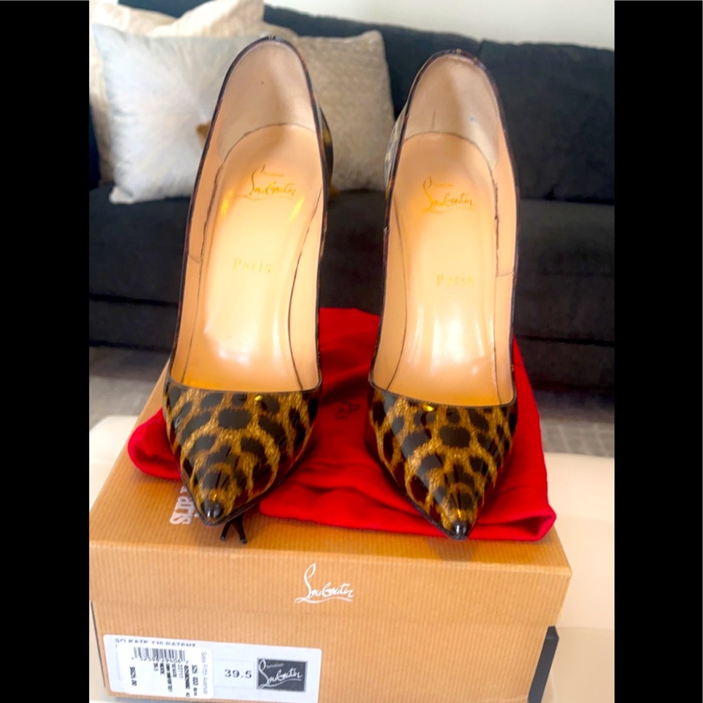 Christian Louboutin So Kate Patent